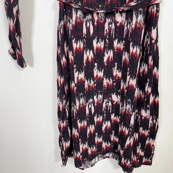 ICHI | BELTED  MARLENE DRESS - Picture 7 of 14